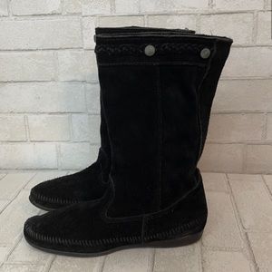 Minnetonka Black Suede Mid Shaft Boots 9